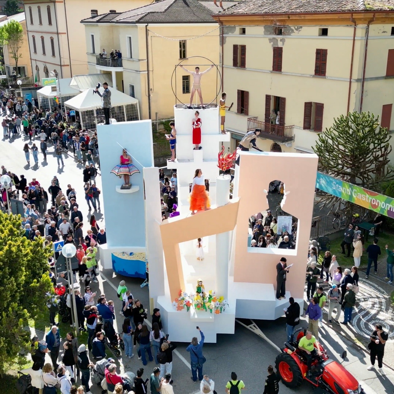 Img BCC26001 Carri Allegorici Casola Valsenio 1