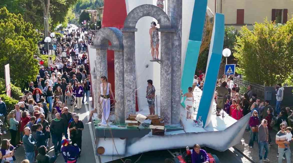 Img BCC26001 Carri Allegorici Casola Valsenio 2